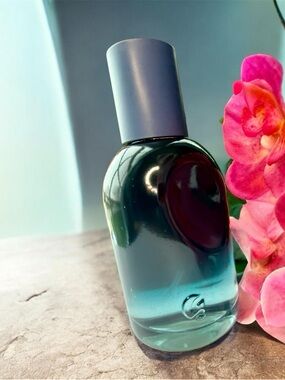 Glossier You Soie Eau de Parfum